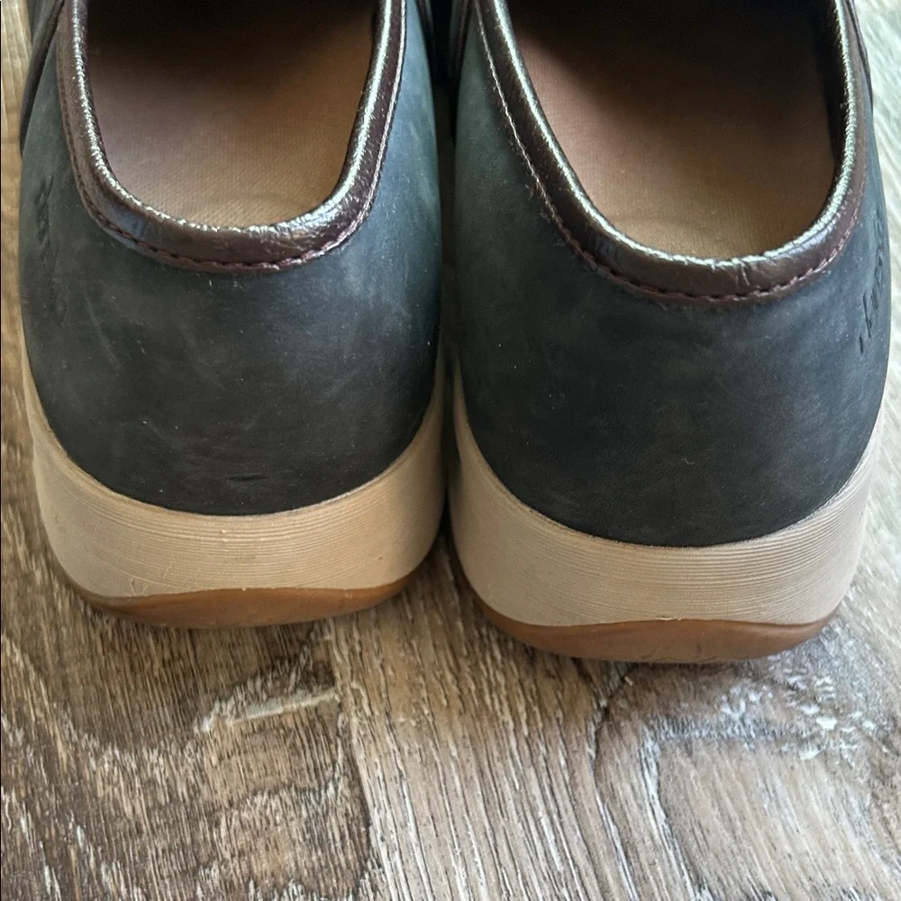 Dansko women’s 41 Dark Gray/Blue Slip-On Loafers - Picture 3 of 5